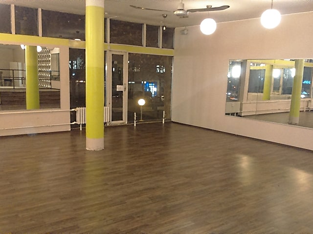 Wubb.berlin leergeräumtes Fitnessstudio nach einer Geschaeftsaufloesung in Berlin Spandau
